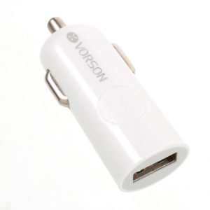 USB Autolaturi 2.4A Vorson Puhelimille ja Tableteille